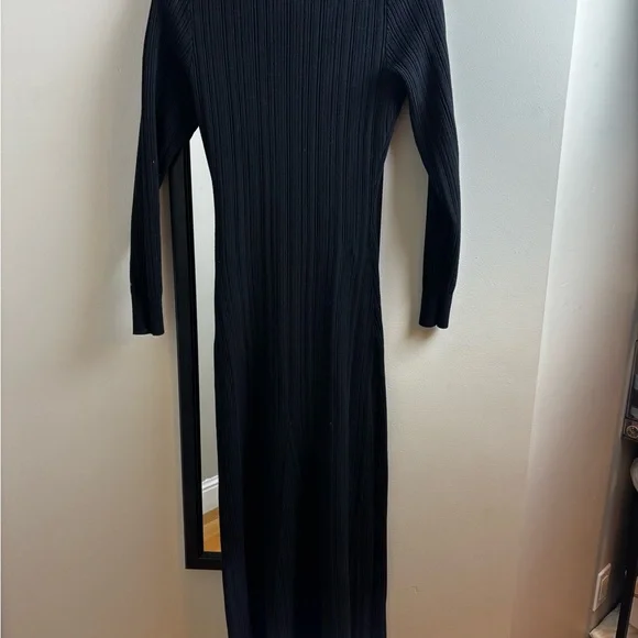 Anna Quan Jacqueline Black ribbed knit Maxi Dress long sleeve v-neck mermaid